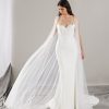 Pronovias Sincere fit-and-flare trouwjurk met sweetheart halslijn en optionele tule cape.