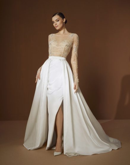 DIAHANN-B Vooraanzicht van de Elisabetta Franchi X Pronovias